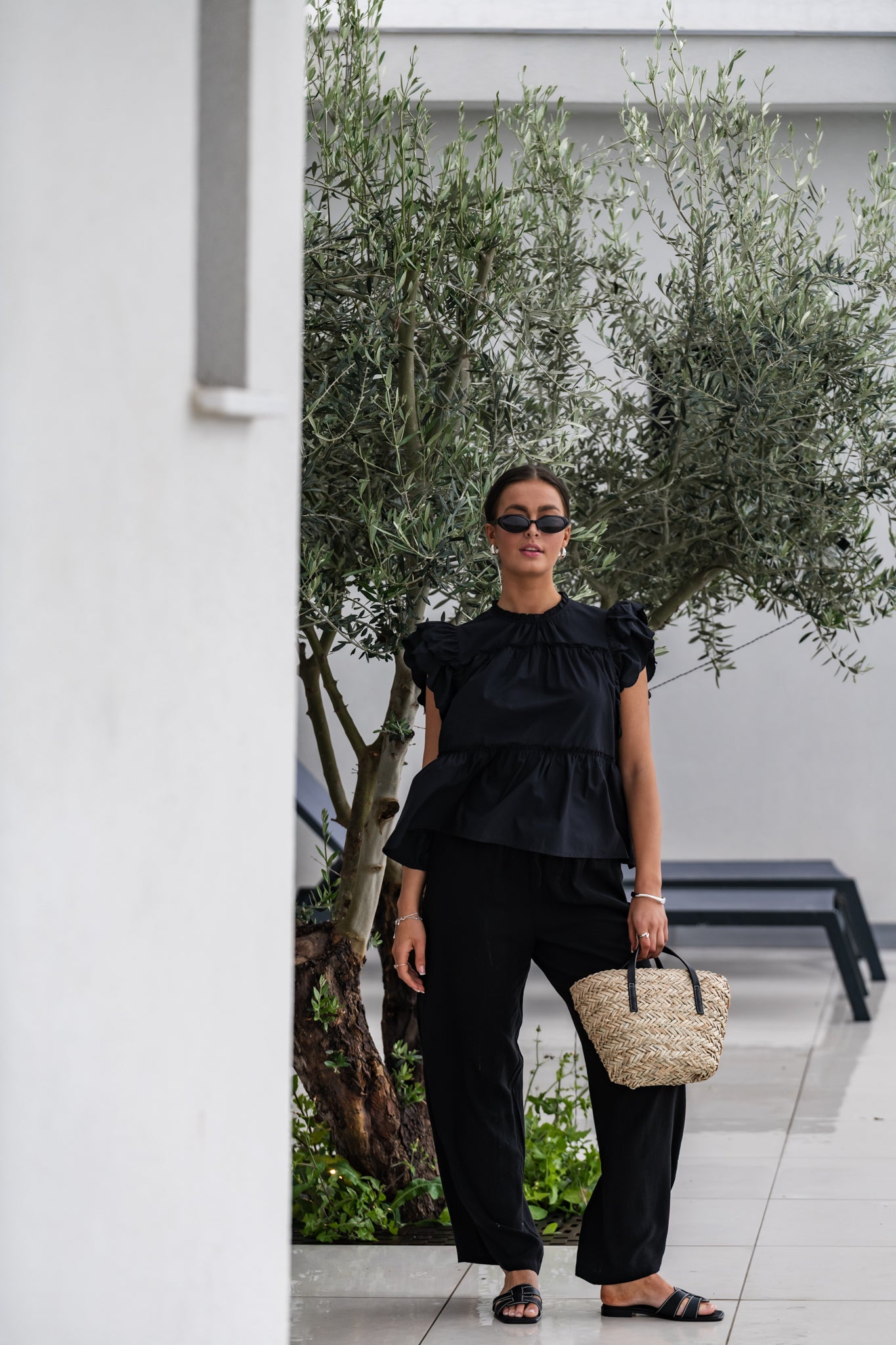 VMISOLDE Top - Black